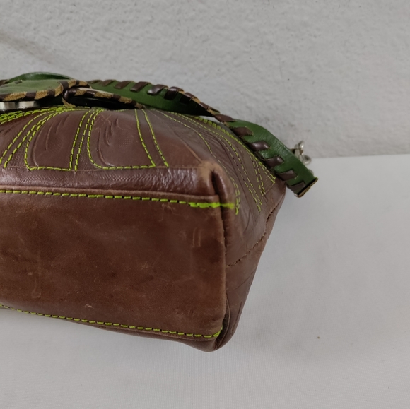 COPY - Leathers In Leather Vintage Contrast Cross Stitch Tooled Leather Crossbo… - Picture 10 of 12